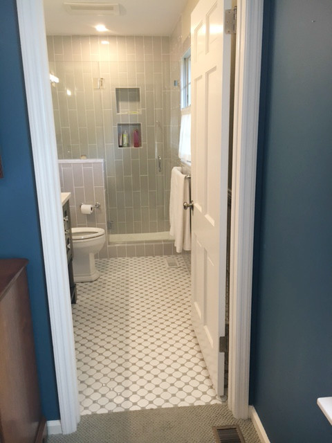 Inspiration for a small contemporary master bathroom in Other with shaker cabinets, grey cabinets, an alcove shower, a one-piece toilet, gray tile, subway tile, grey walls, mosaic tile floors, an undermount sink, engineered quartz benchtops, white floor and a hinged shower door.