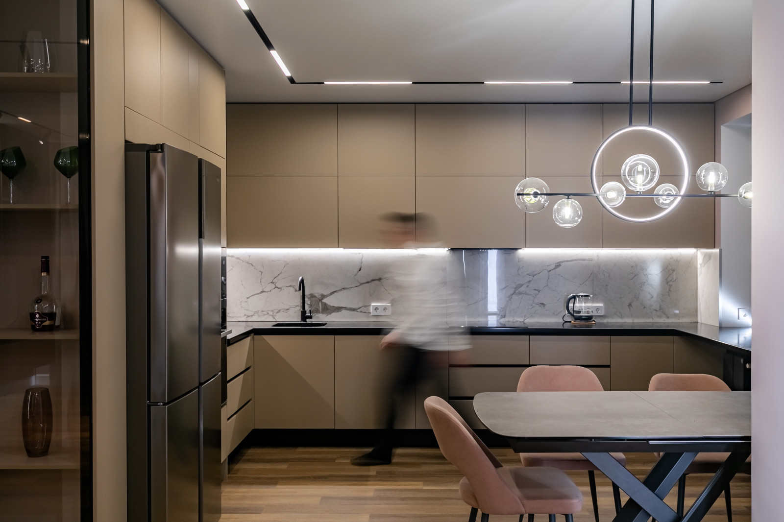 Яркий интерьер таунхауса