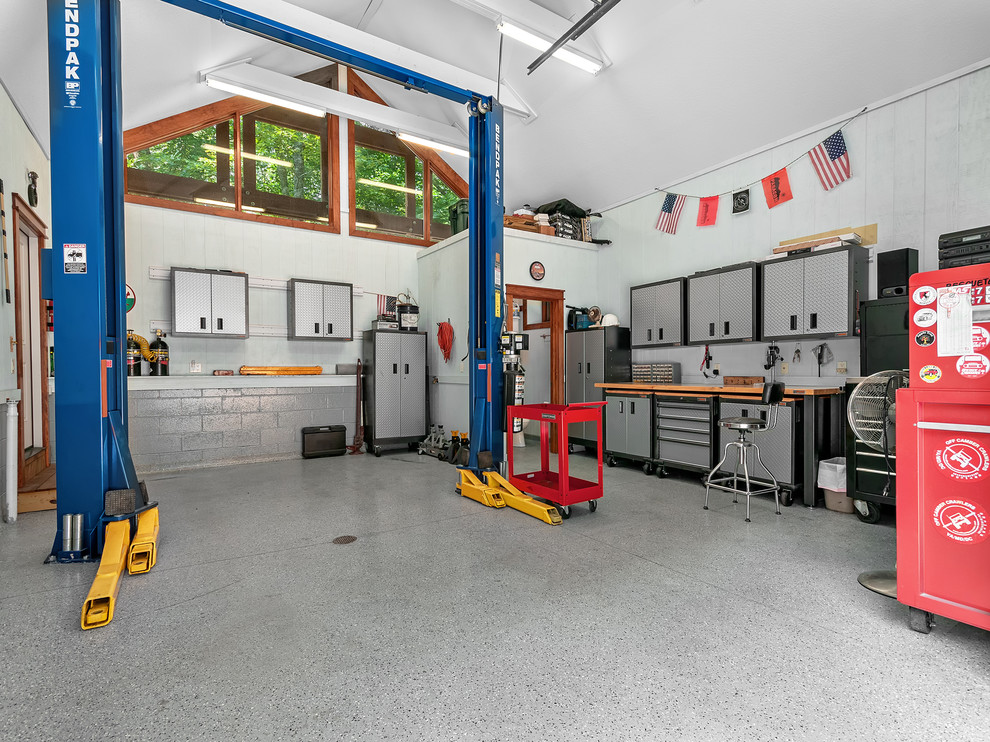 Mid-sized transitional garage workshop photo