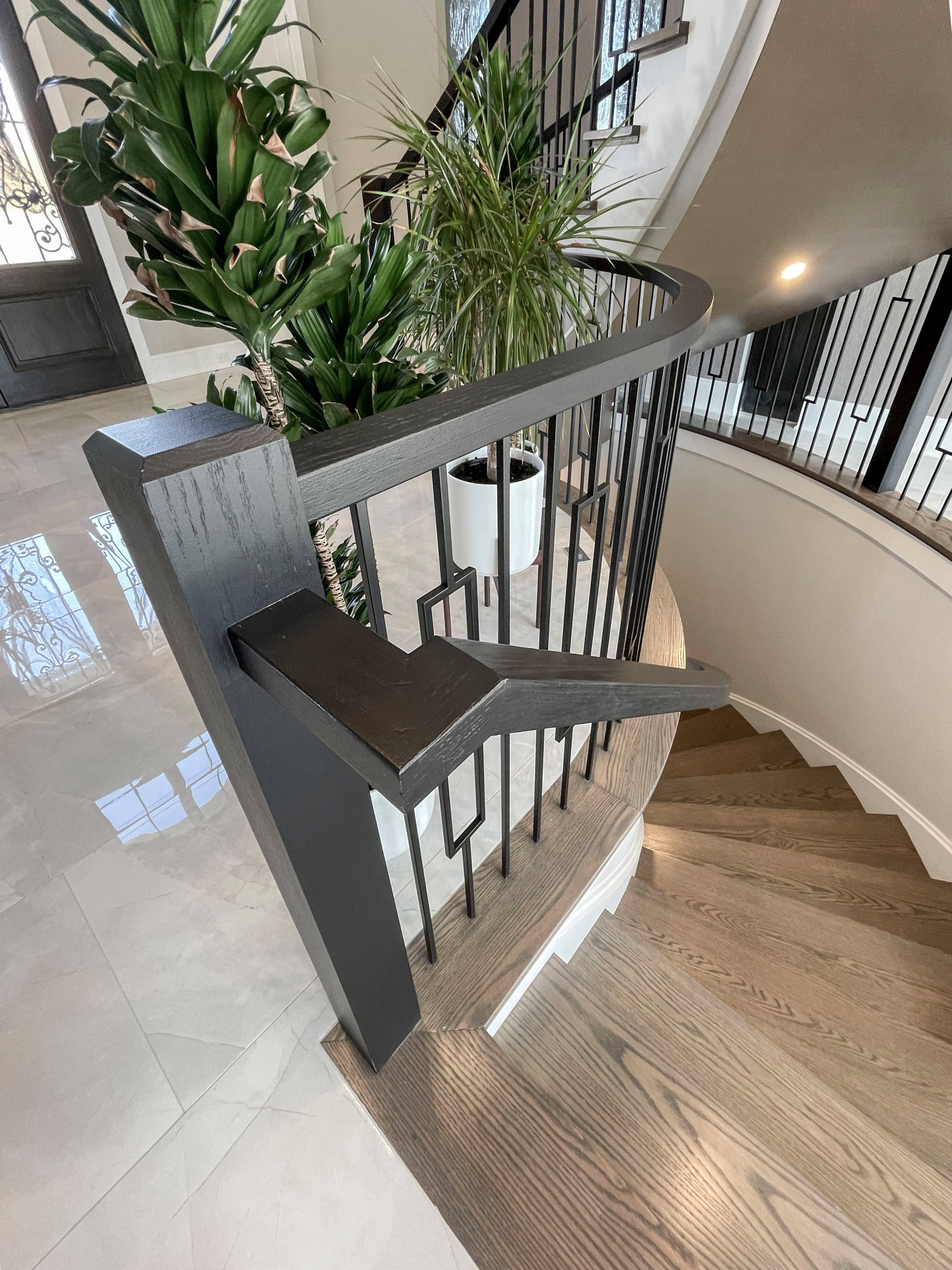 114_Striking Floating-Curved Staircase, Leesburg VA 20175