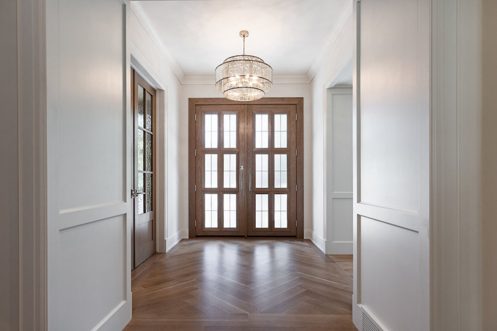 Example of a transitional entryway design in Calgary