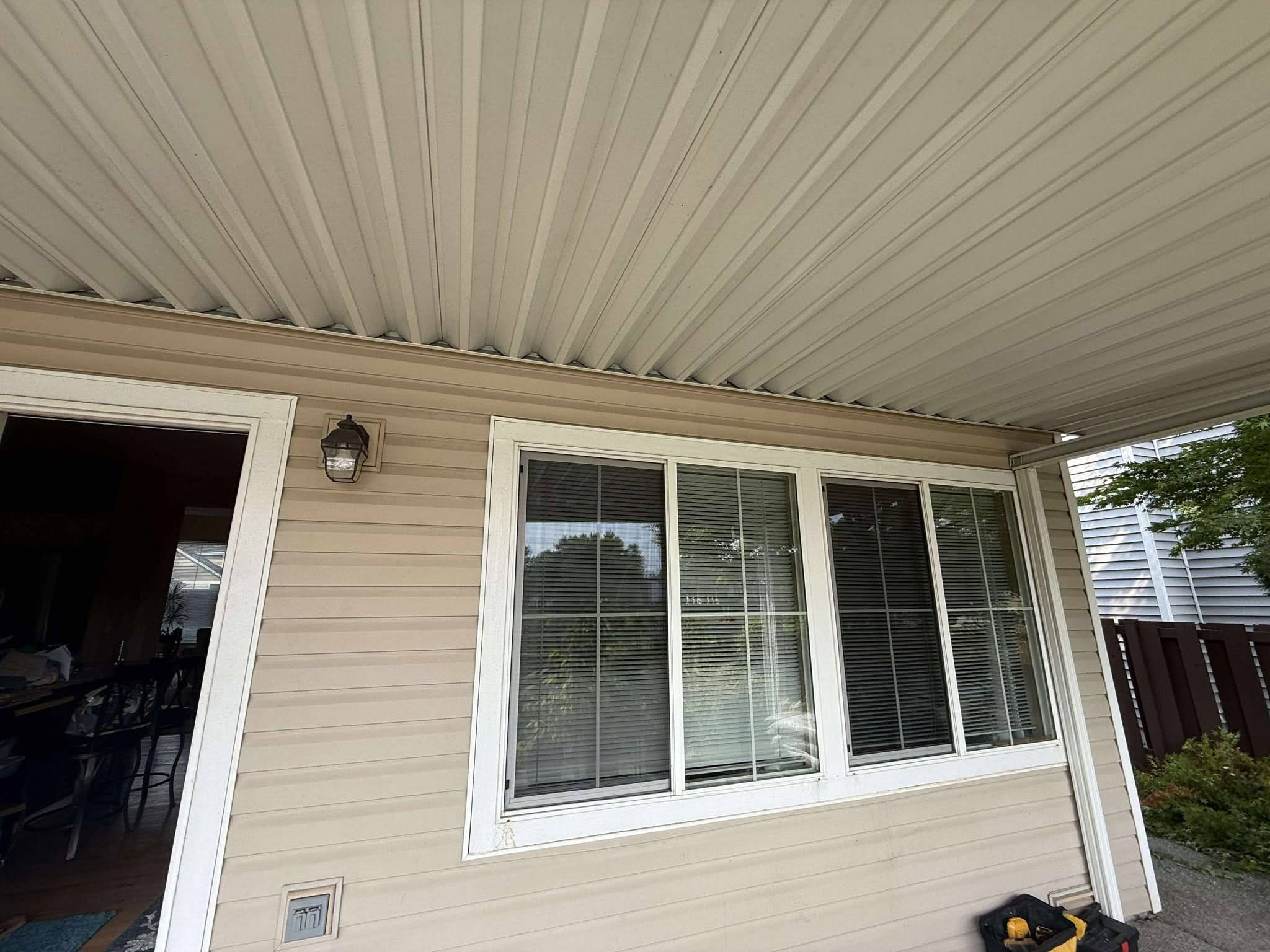 Exterior Wood Repairs & Repaint