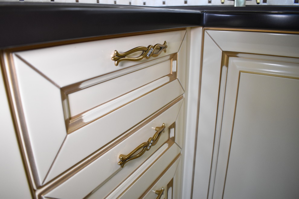 Кухня из массива бука, модель ЭКО