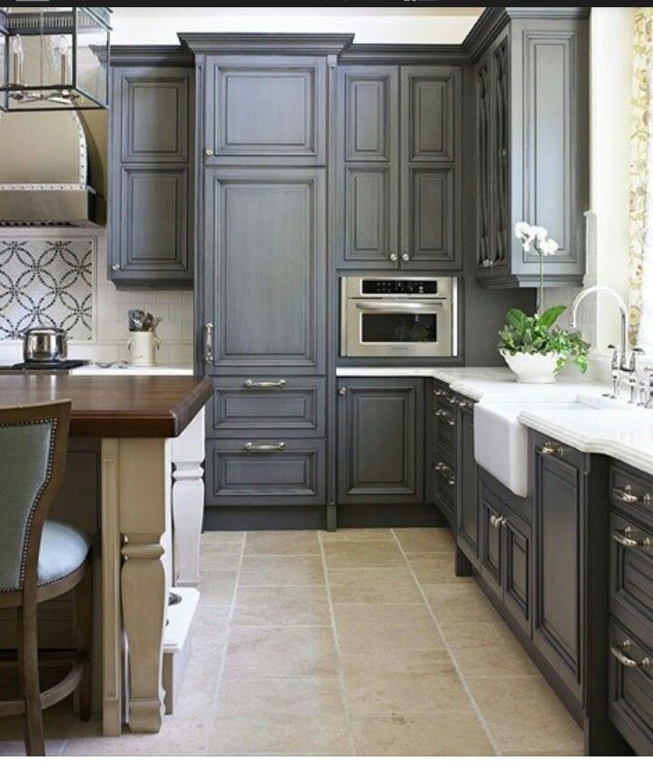 Trendy kitchen photo in New York