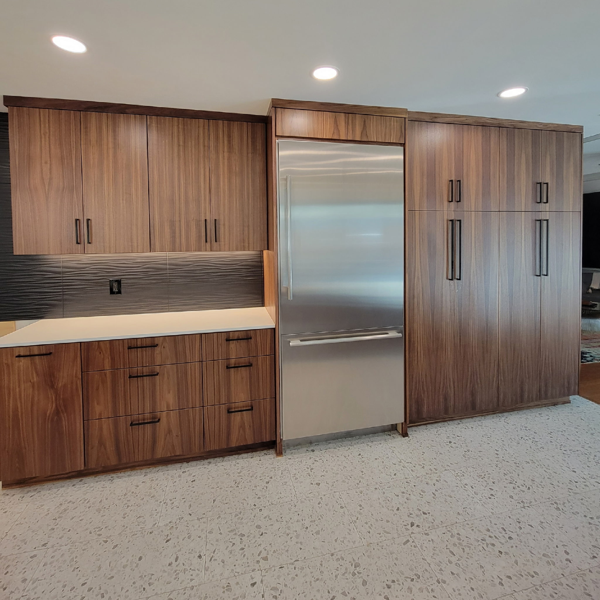 CONTEMPORARY KITCHEN RENOVATION