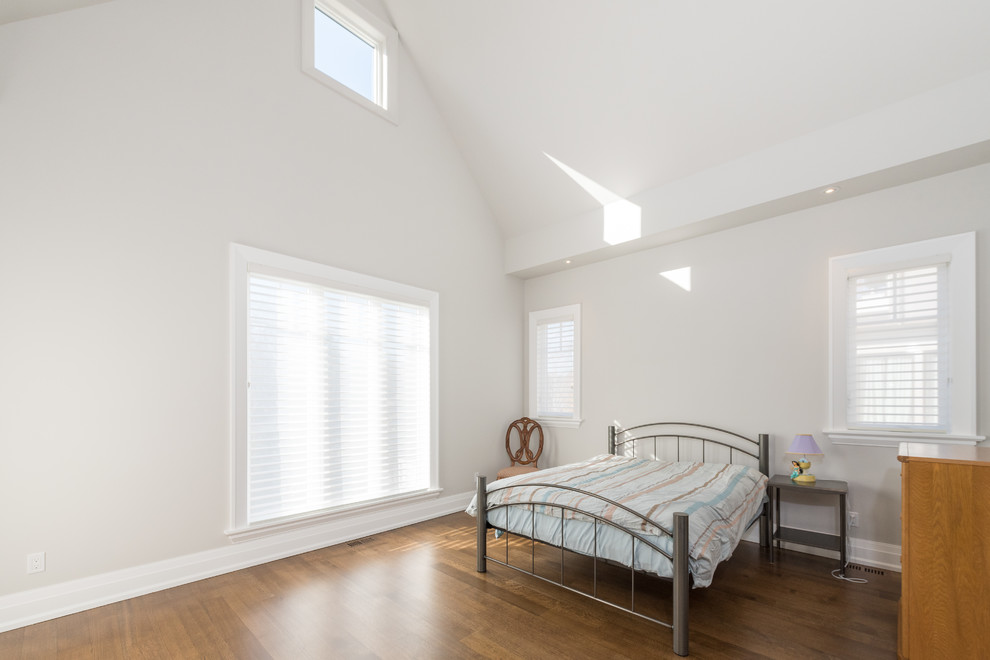 Transitional bedroom photo in Toronto