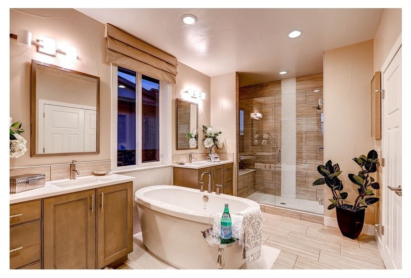 This is an example of a country bathroom in Denver.
