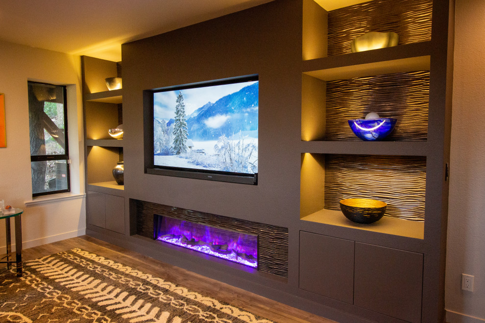 Contemporary Treehouse Family Room