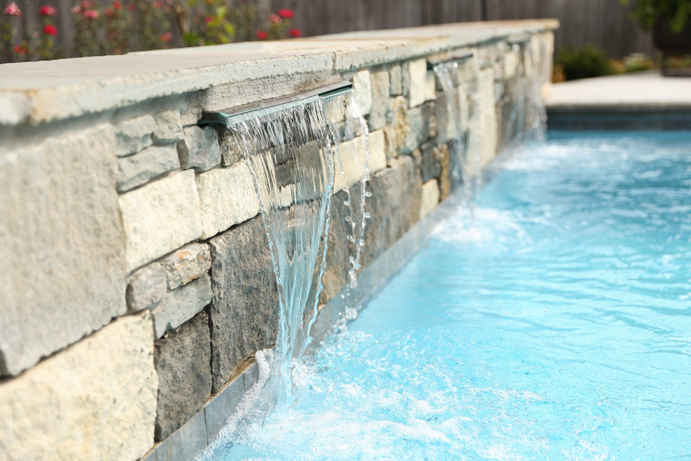 Pool - mid-sized transitional backyard rectangular lap pool idea