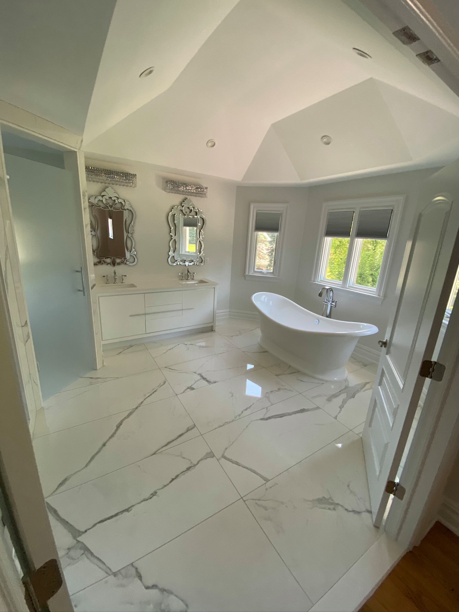 Holmdel luxury Master Bathroom