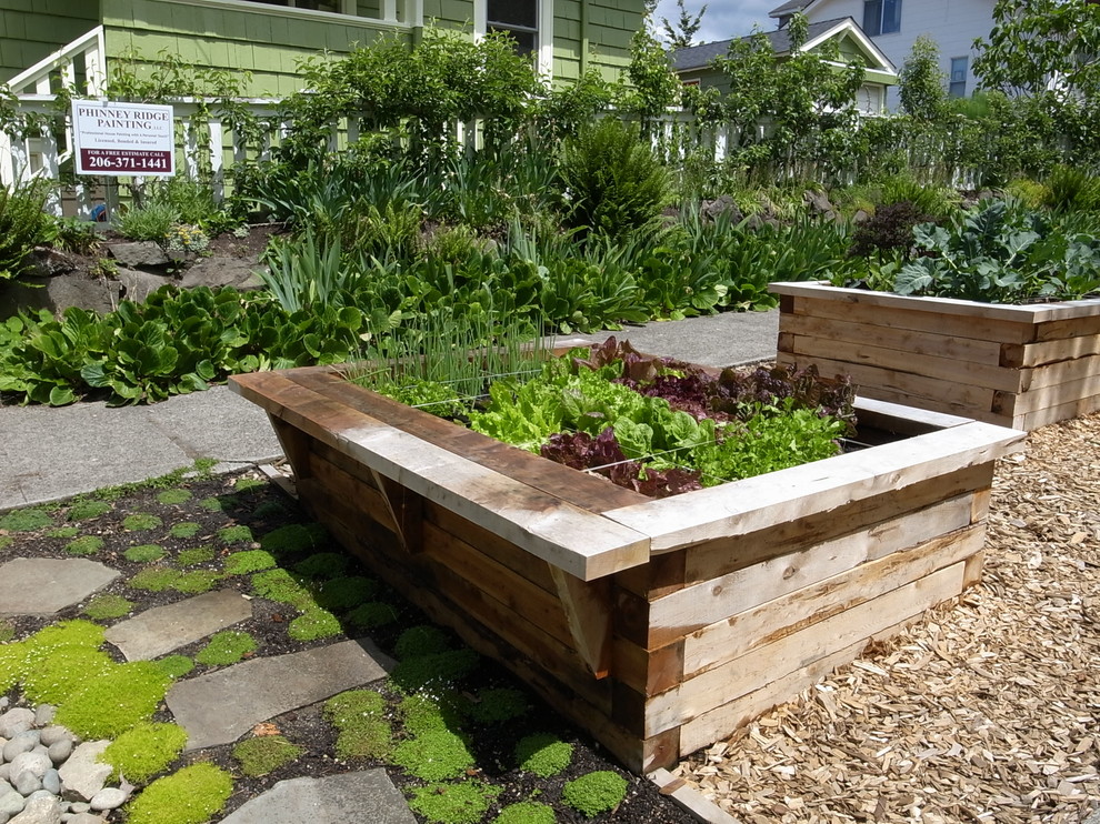 This is an example of a traditional landscaping in Seattle.