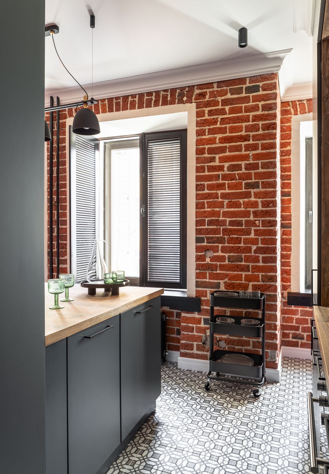 Квартира в старом жилом фонде в центре Москвы.