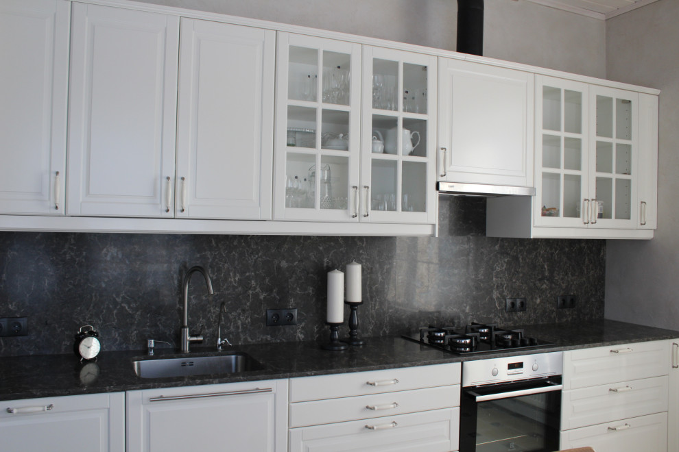 Столешница из кварцевого камня