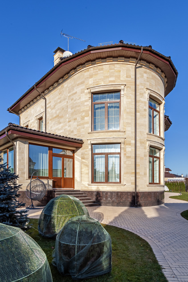 Строительство дома и отделочные работы. Дом на Новой Риге. 700 кв.м.