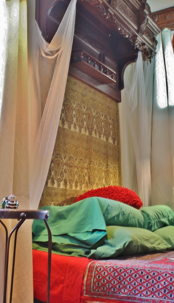 Eclectic home design photo in Seattle