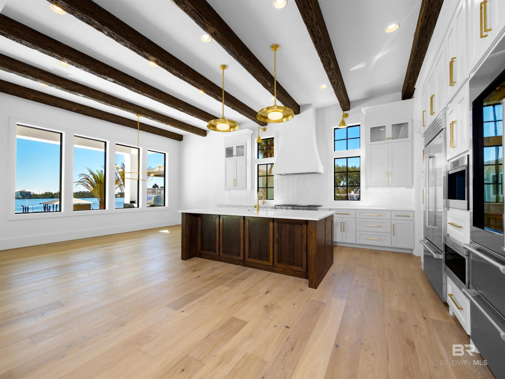 Refined Luxury Waterfront