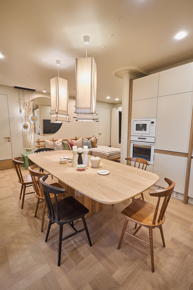 Кухня-столовая с завитком гюль