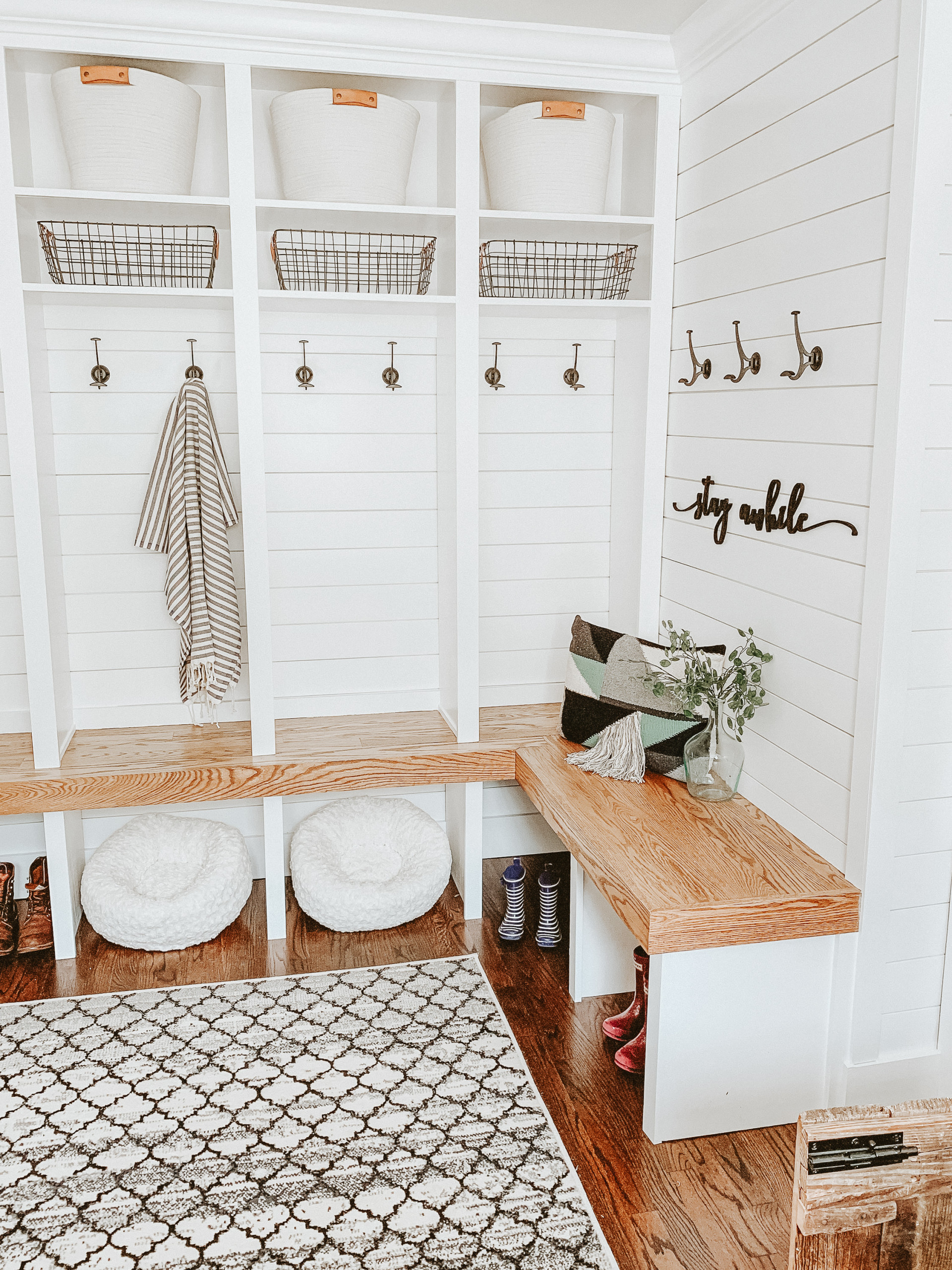 Shiplap entryway online bench