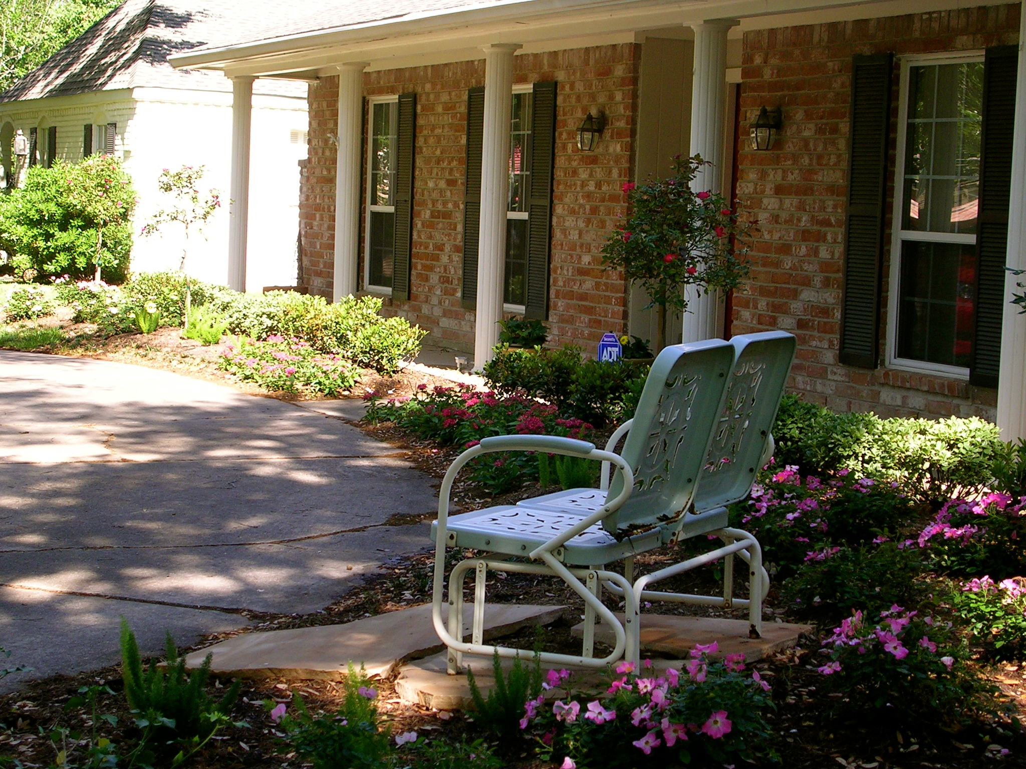 Front yard landscape projects