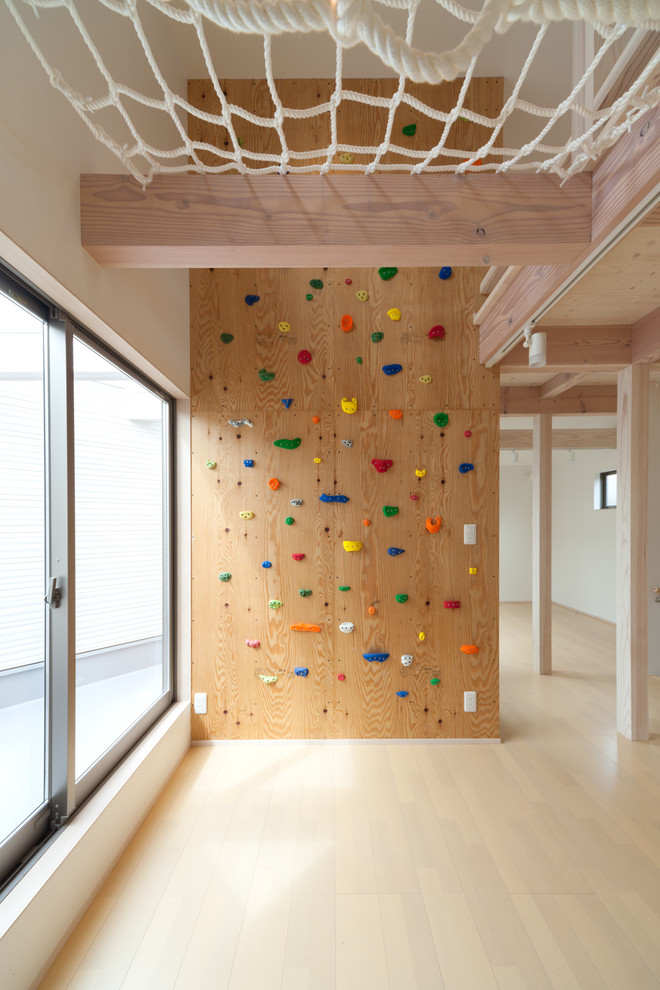 Photo of a contemporary home climbing wall in Other.