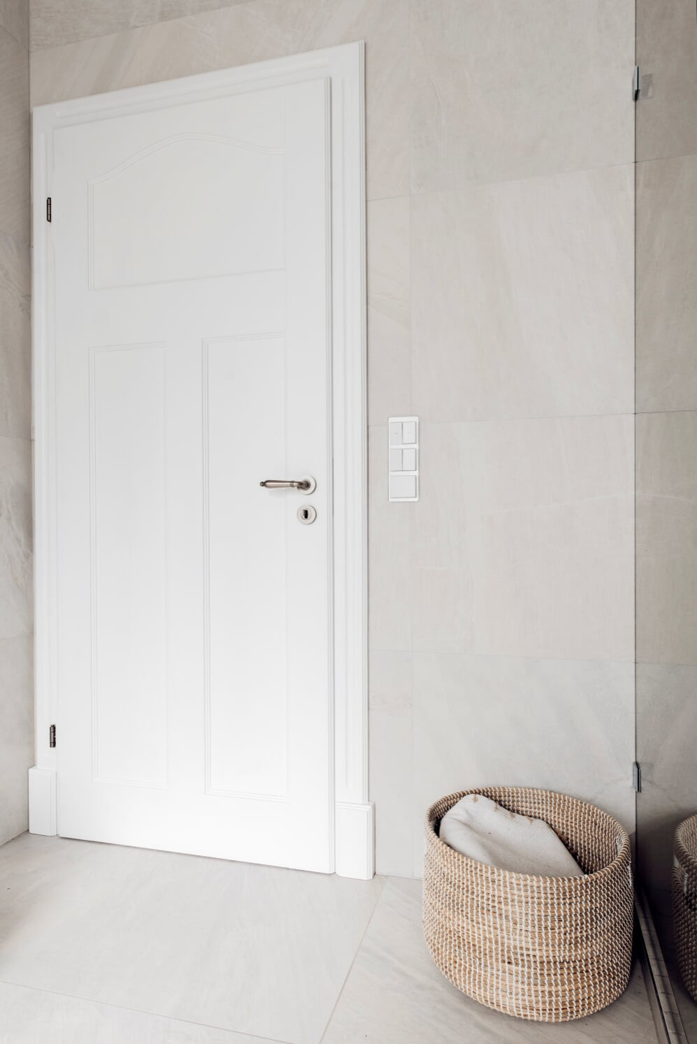 межкомнатные двери в белом цвете