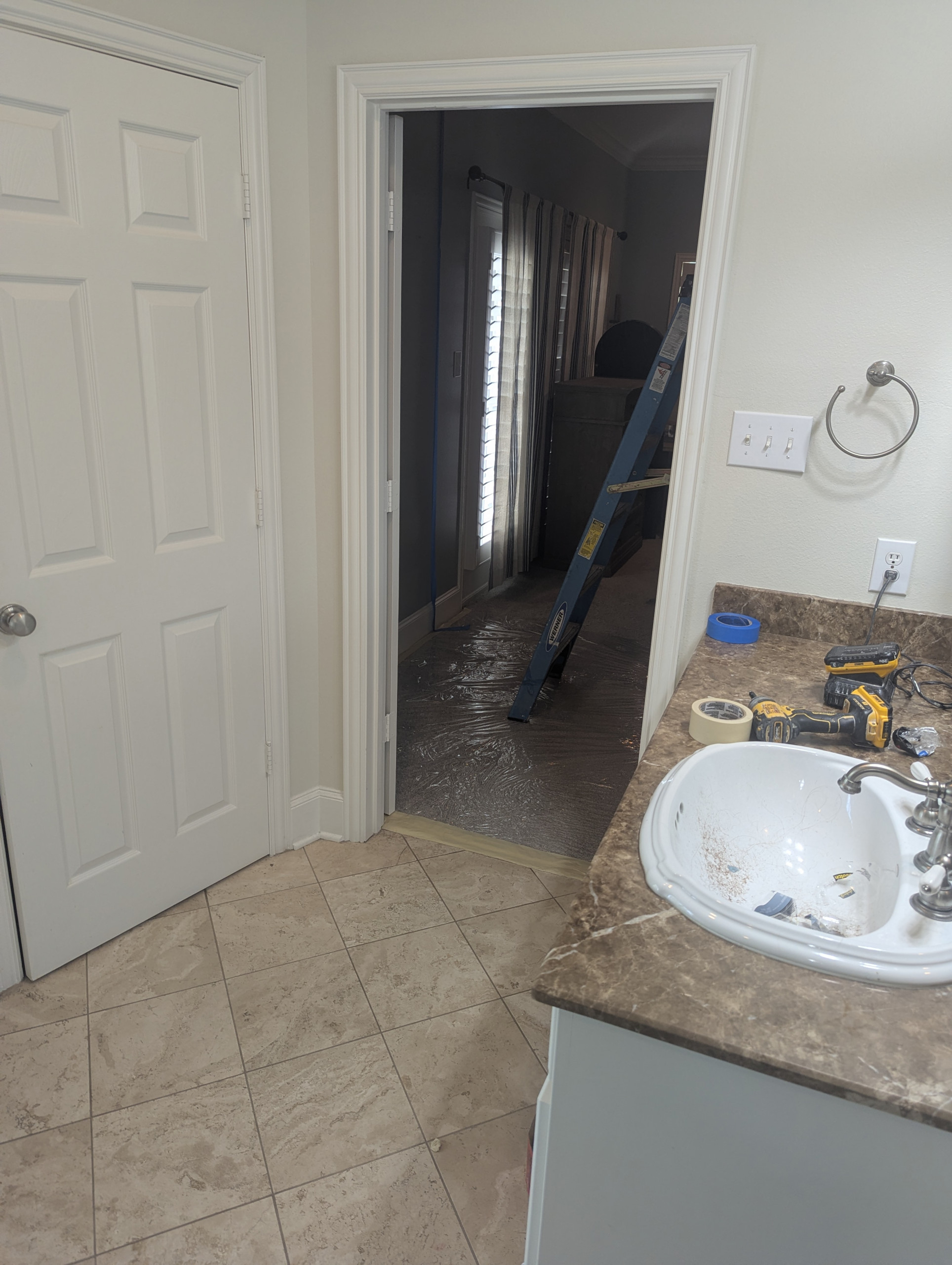 75124 - Lakewood Heights Bathroom Remodel - BEFORE, DURING and AFTER