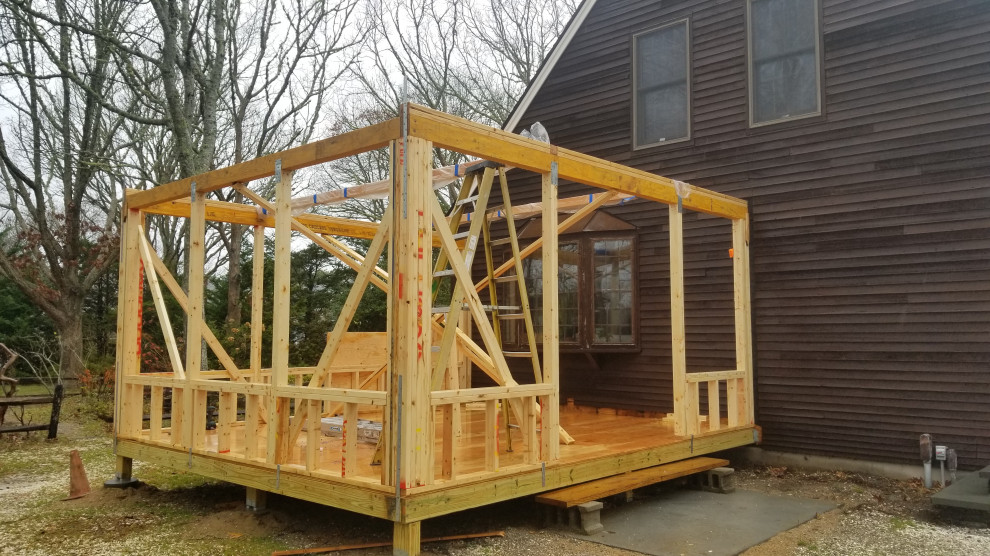 Inspiration for a transitional home design remodel in Boston