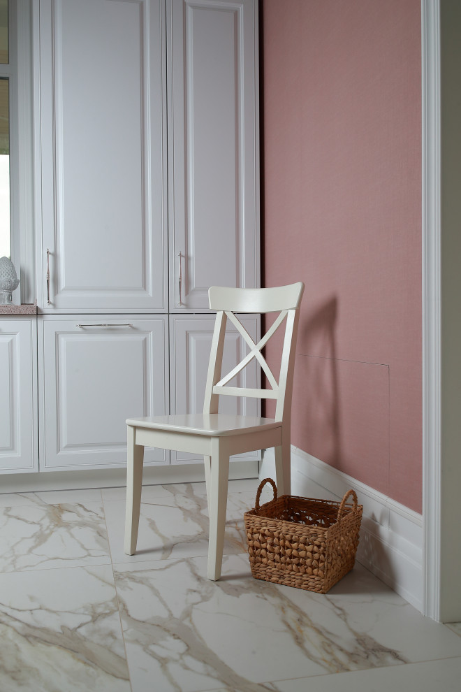 Кухня в сиреневой дымке