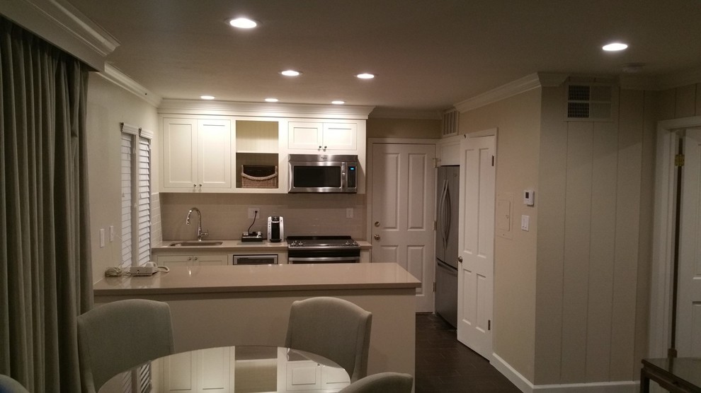 Transitional home design photo in San Francisco