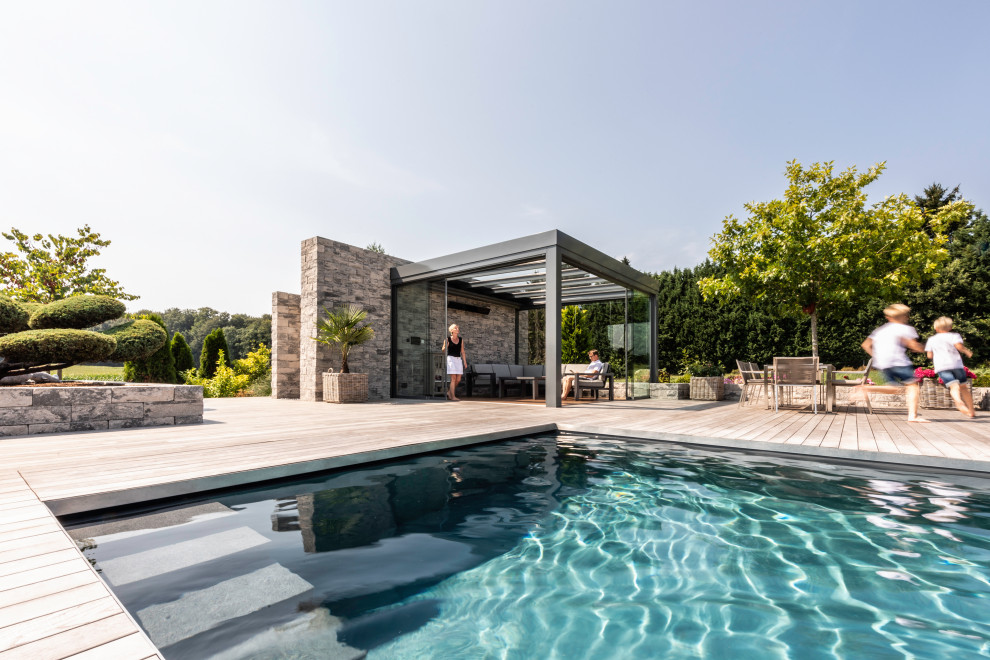 Design ideas for a contemporary swimming pool.
