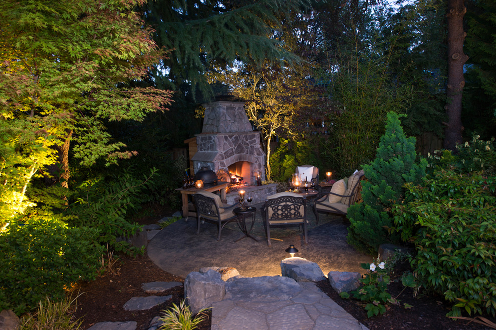 Inspiration for a traditional patio in Portland.