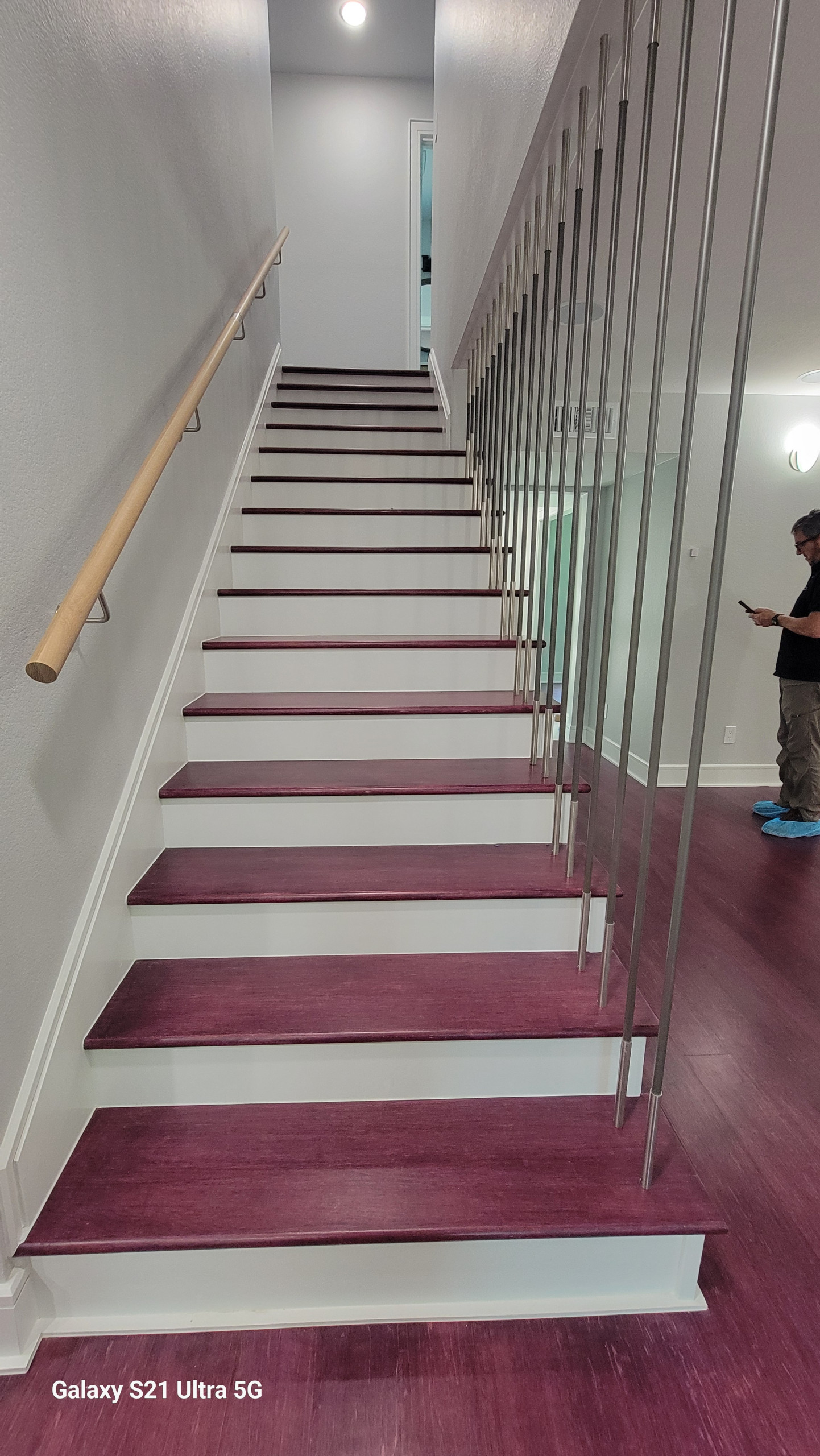 FULL  MODERN REMODELATION HOME / NEW FLOORING, CUSTOM HANDRAIL