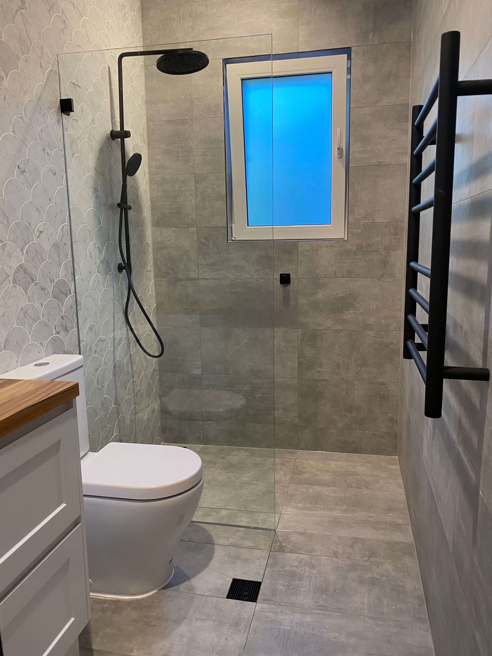 STAGE 2 PARENTS RETREAT / ENSUITE AND DRESSING ROOM, PLUS 2 NEW PATIOS AND DOORS