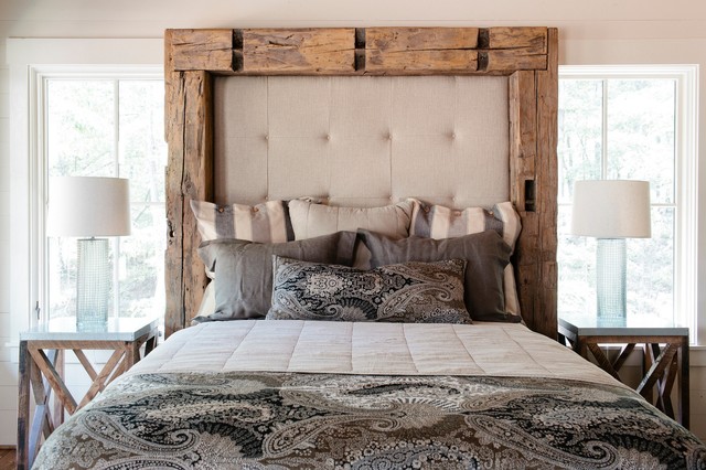 Treetop rustic-bedroom