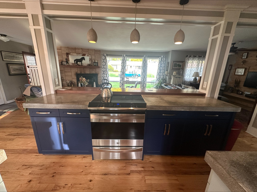 Inspiration for a small transitional enclosed kitchen remodel with shaker cabinets