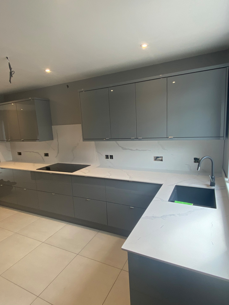 Worktop specialists (quartz, oak, compact laminate, laminate)