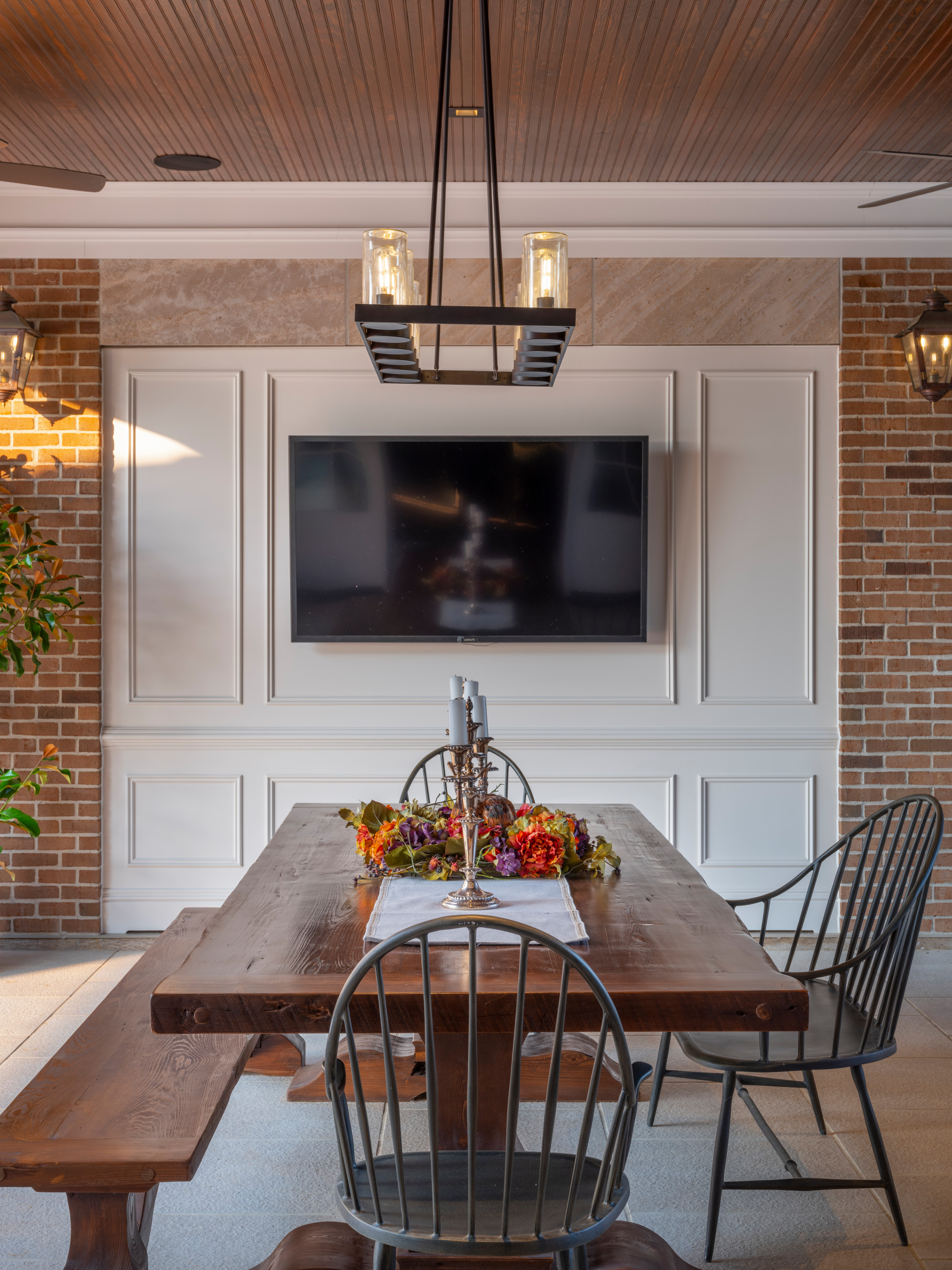 Overland Park Pool House & Guest House
