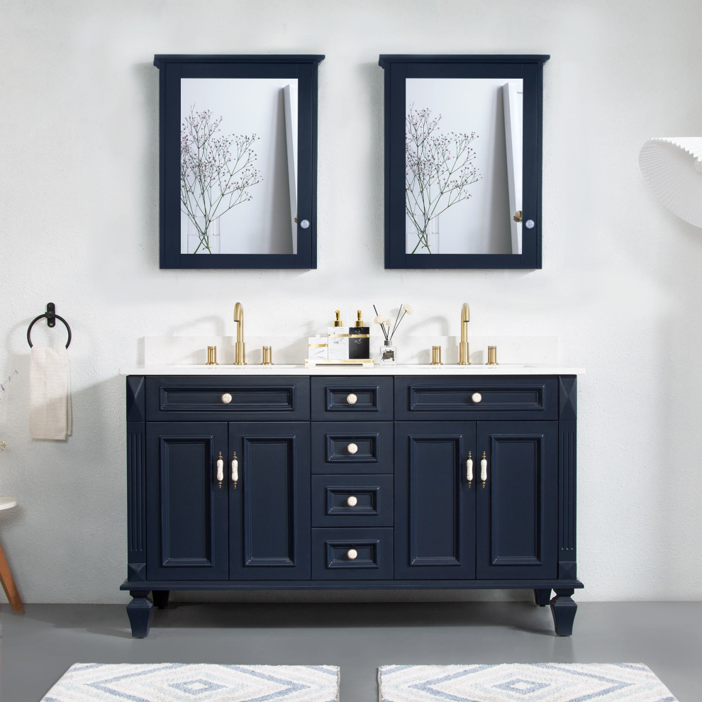 Großes Mid-Century Badezimmer mit Schrankfronten mit vertiefter Füllung, blauen Schränken, Marmor-Waschbecken/Waschtisch, weißer Waschtischplatte, Doppelwaschbecken und freistehendem Waschtisch