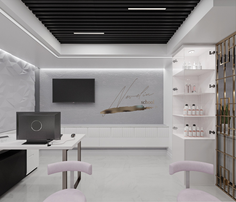 Школа маникюра. Маникюрный зал.