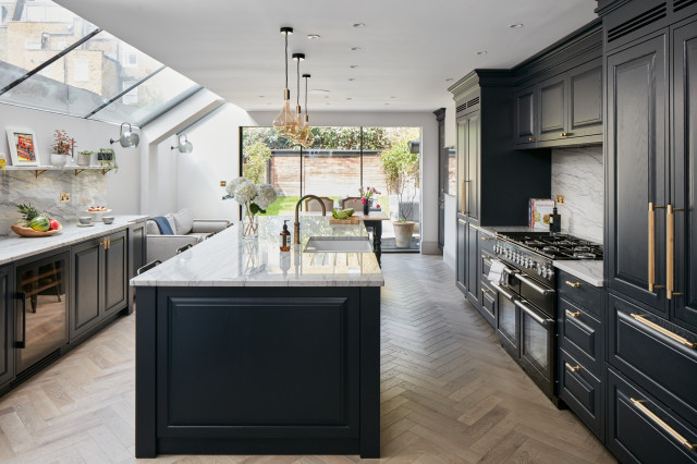 Bernadotte traditional-kitchen