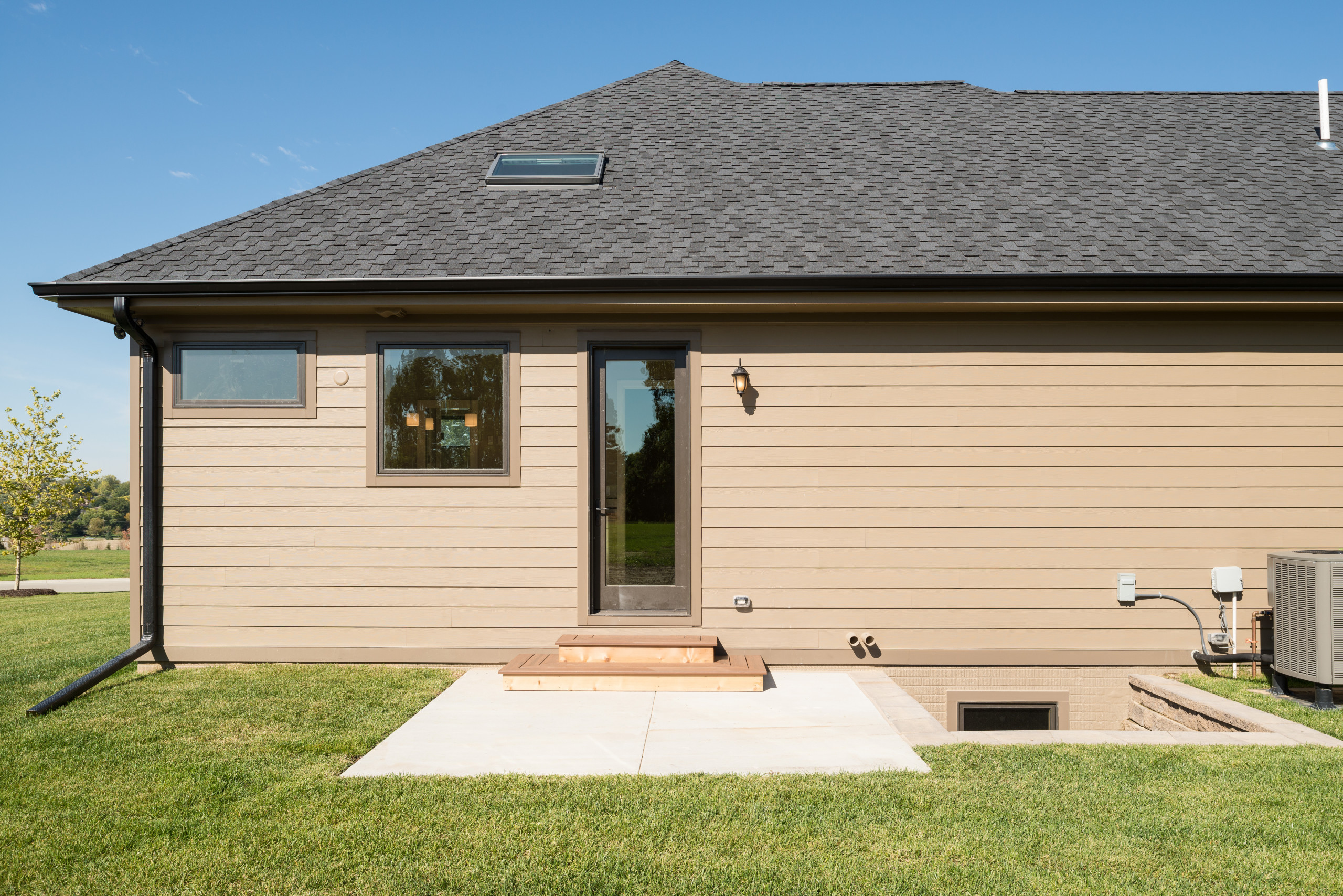 Transitiona/Craftsman Inspired Villa | Sterling Ridge Estates