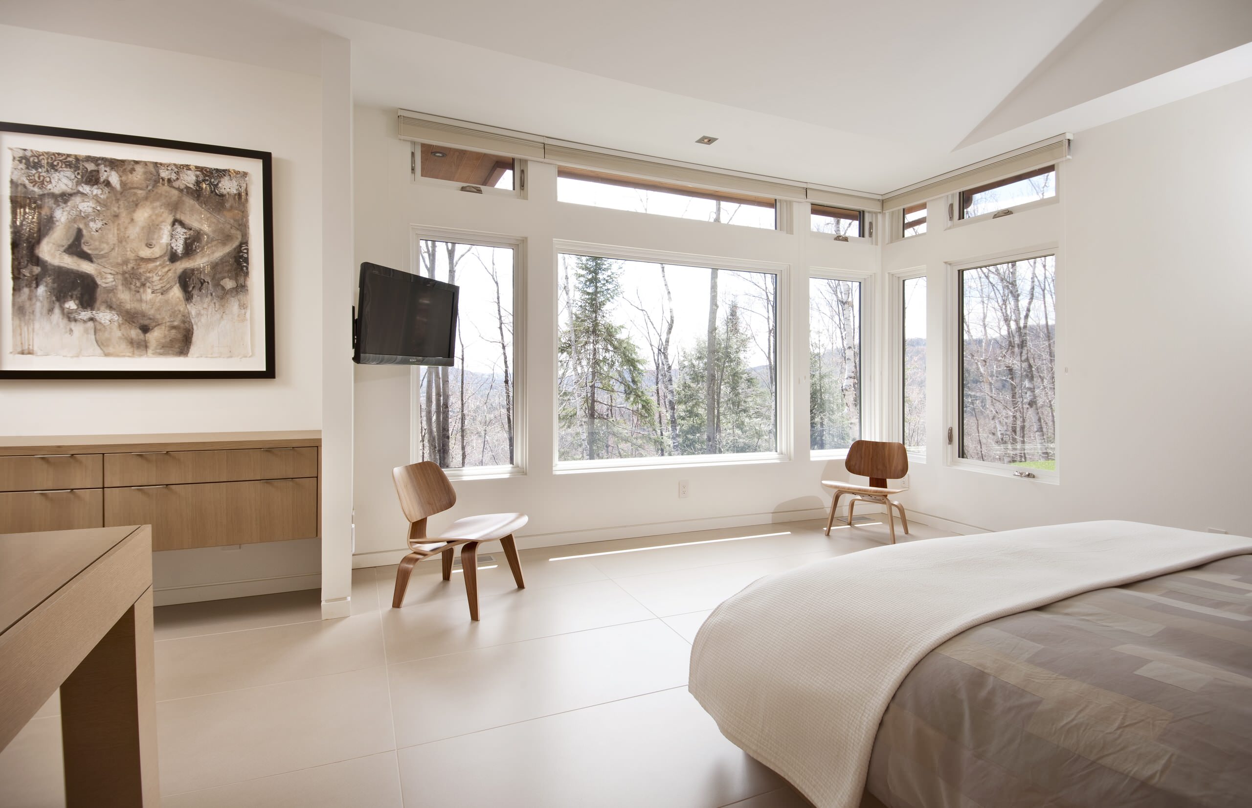 75 Ceramic Tile Bedroom Ideas You'll Love - January, 2026 | Houzz, image size:2560x1652