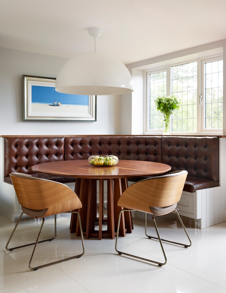 Design ideas for a mid-sized transitional dining room in Hertfordshire.