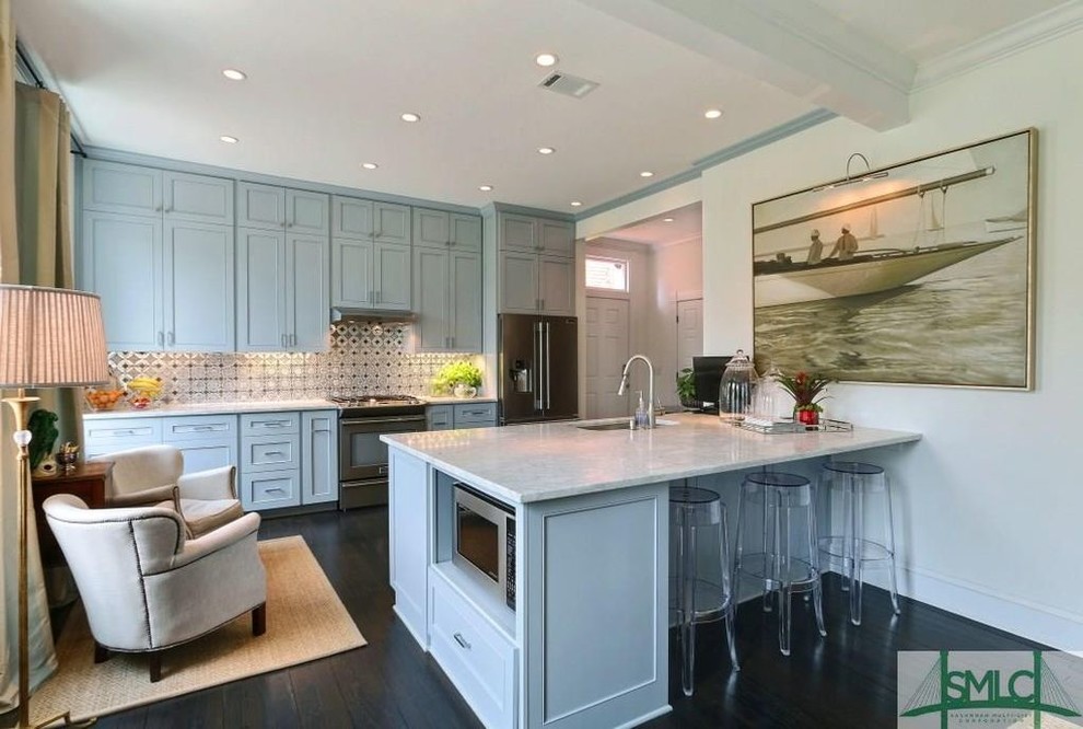 Kitchen - transitional kitchen idea