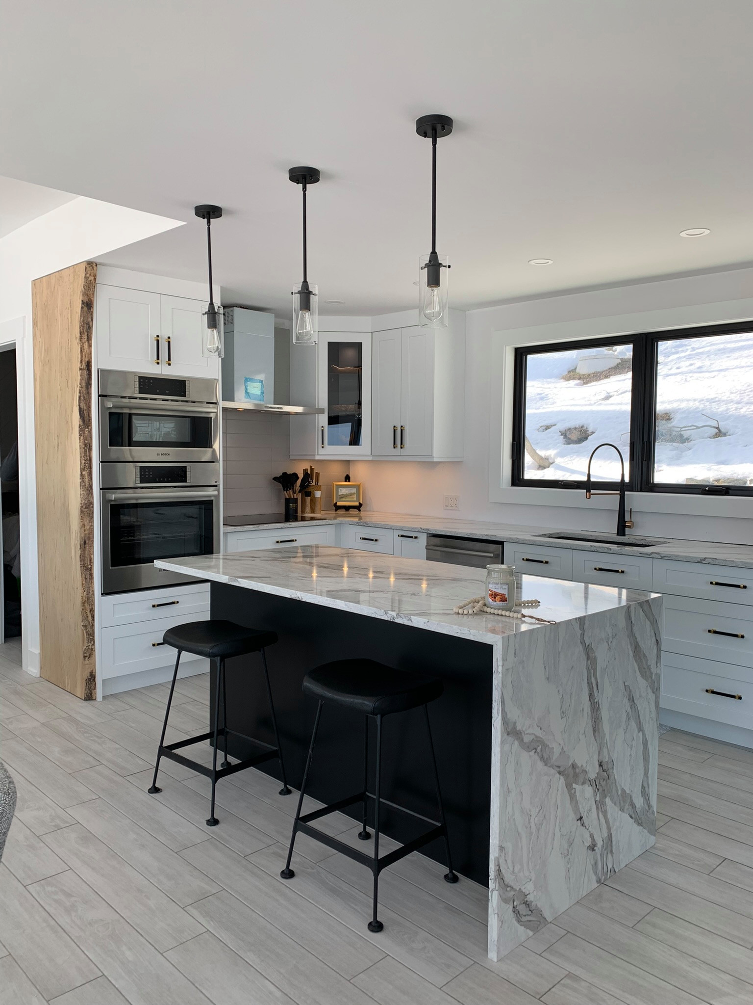 J&P Bay Kitchen