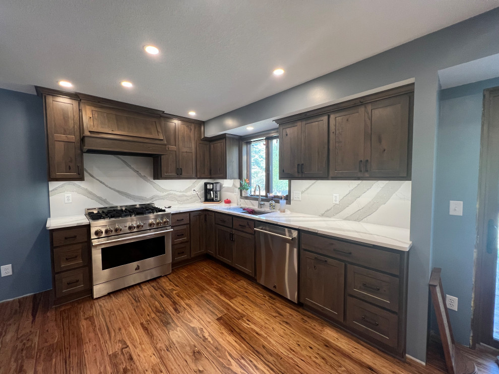 Kitchen - rustic kitchen idea in Minneapolis