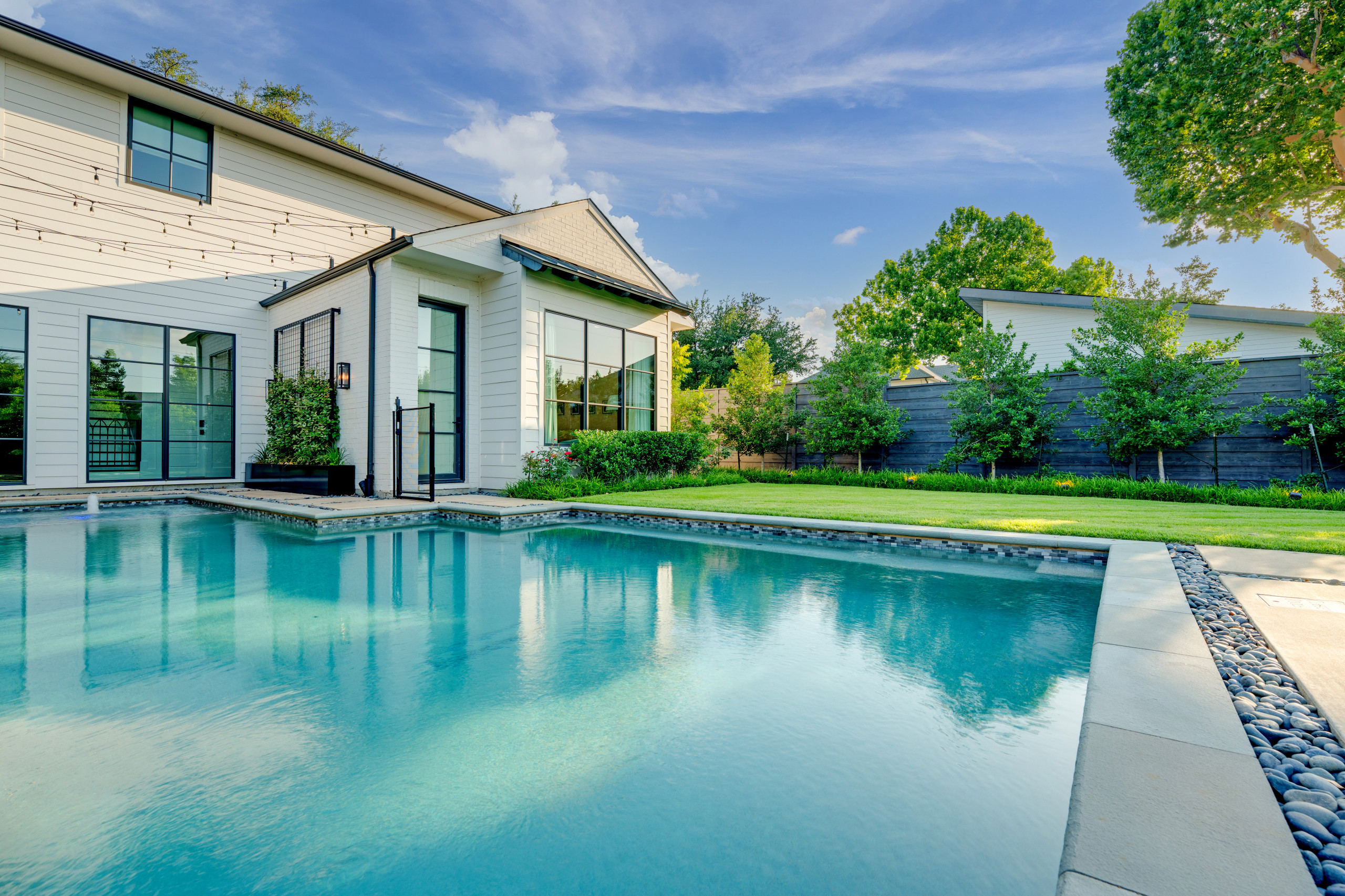 PRESTON HOLLOW GARDEN