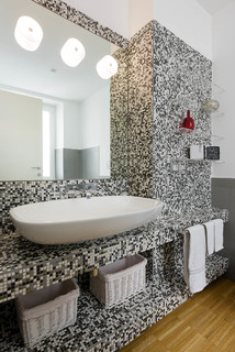 Bagni Moderni In Mosaico.Bagno Con Piastrelle A Mosaico Foto Idee Arredamento Settembre 2020 Houzz It