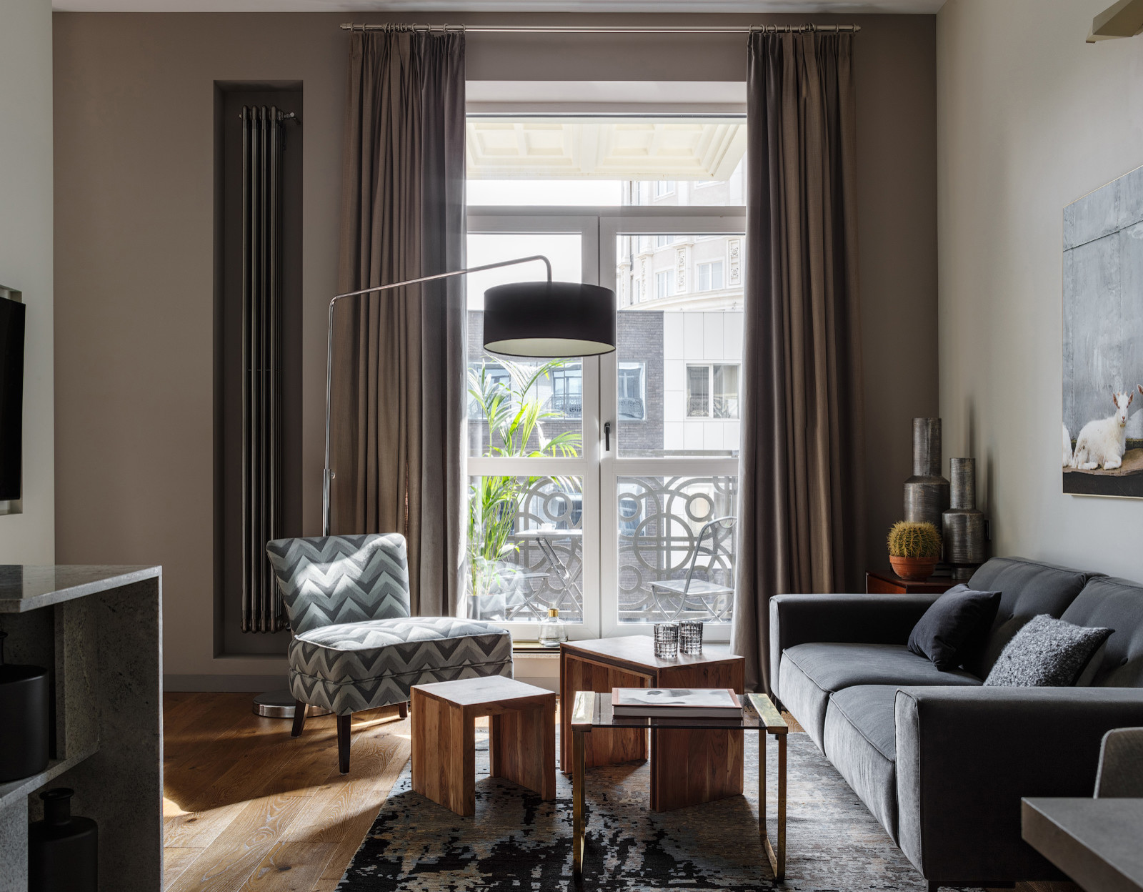 Монохромная квартира на Добрынинской