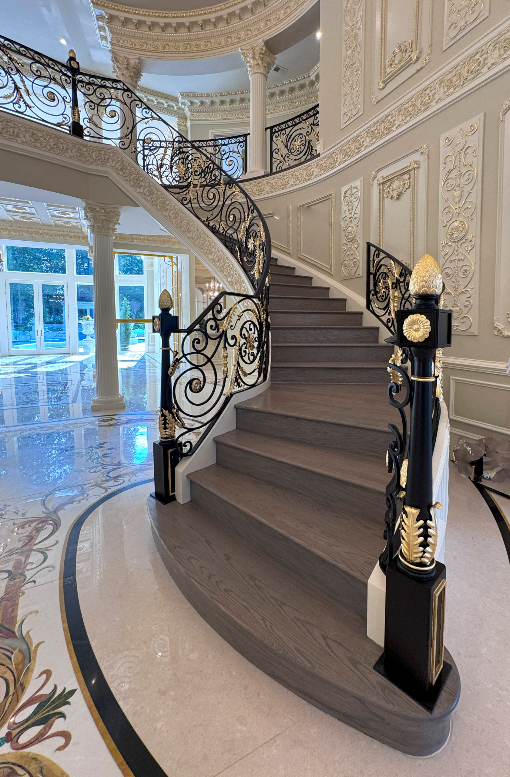 135_Vibrant Staircase with Touch of Historic Grandeur, Great Falls, VA 22066